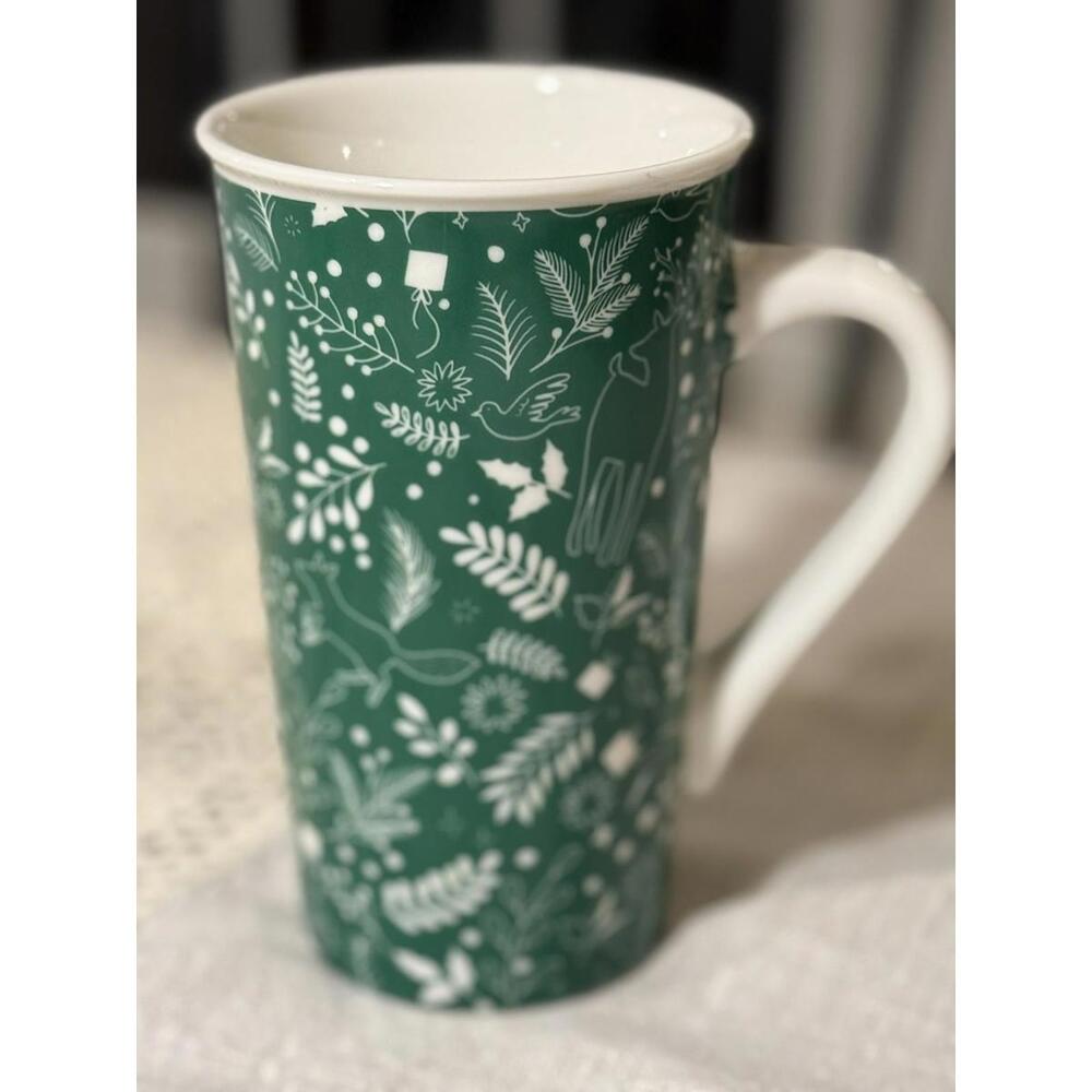 Starbucks 2019 Tall Green & White Christmas Holiday Forest Coffee Mug Cup 16 oz